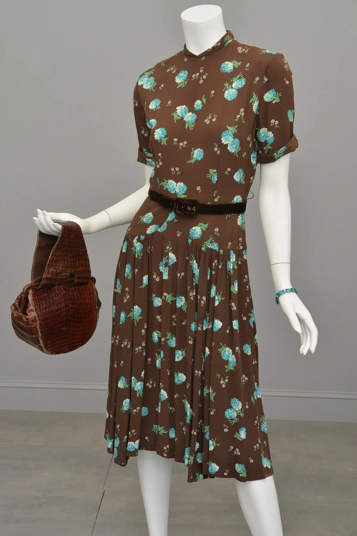 1940s Novelty Print Dress Brown Aqua Floral Print Pleated Dress