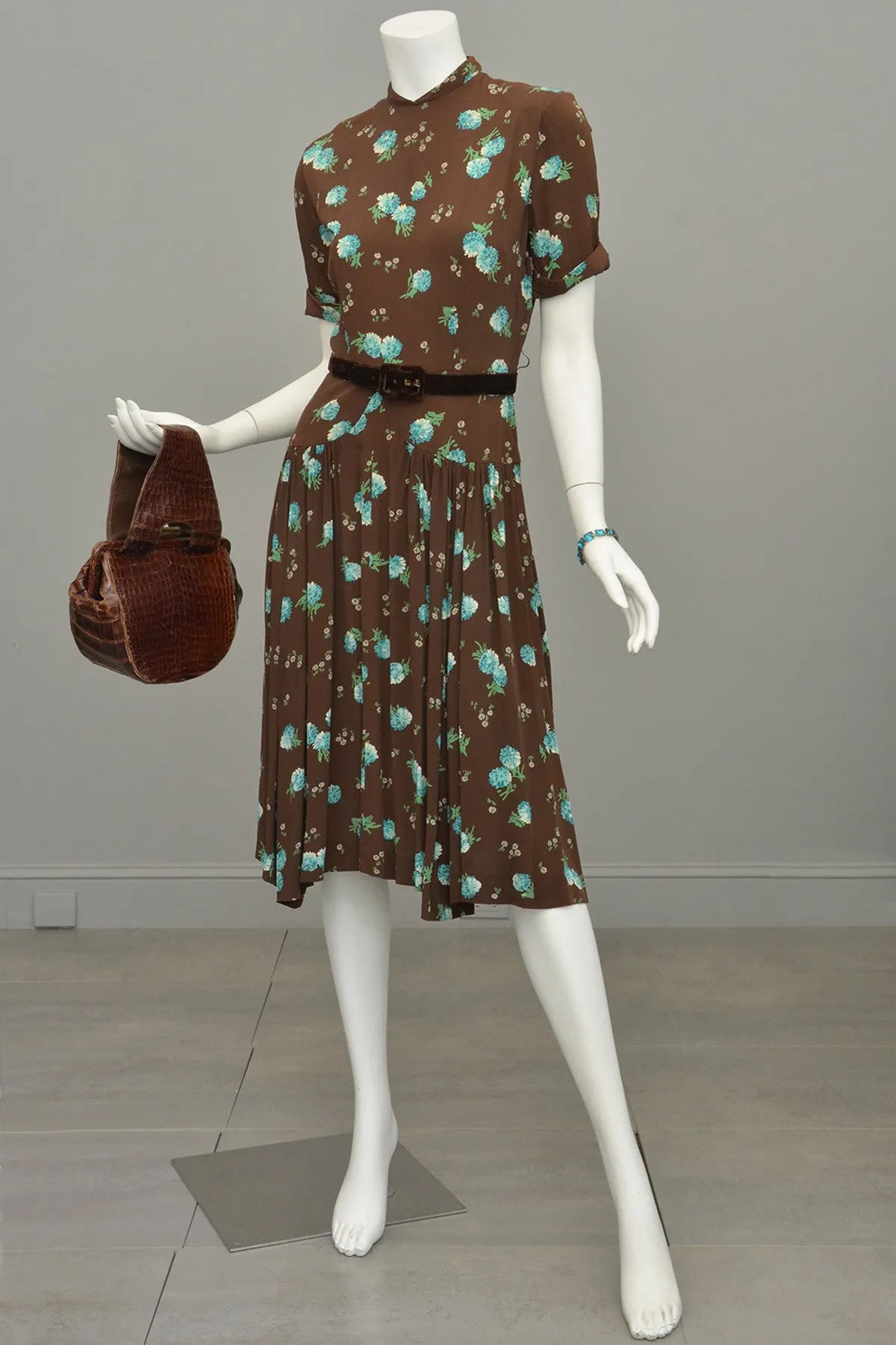 1940s Novelty Print Dress Brown Aqua Floral Print Pleated Dress
