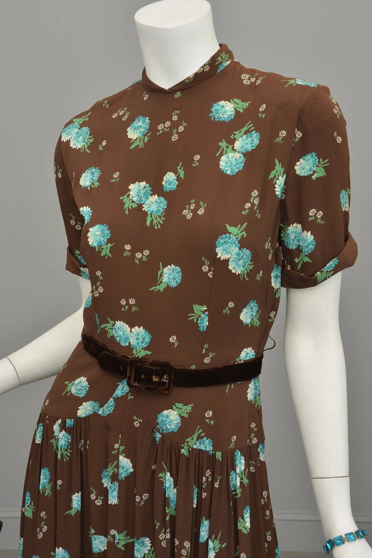 1940s Novelty Print Dress Brown Aqua Floral Print Pleated Dress