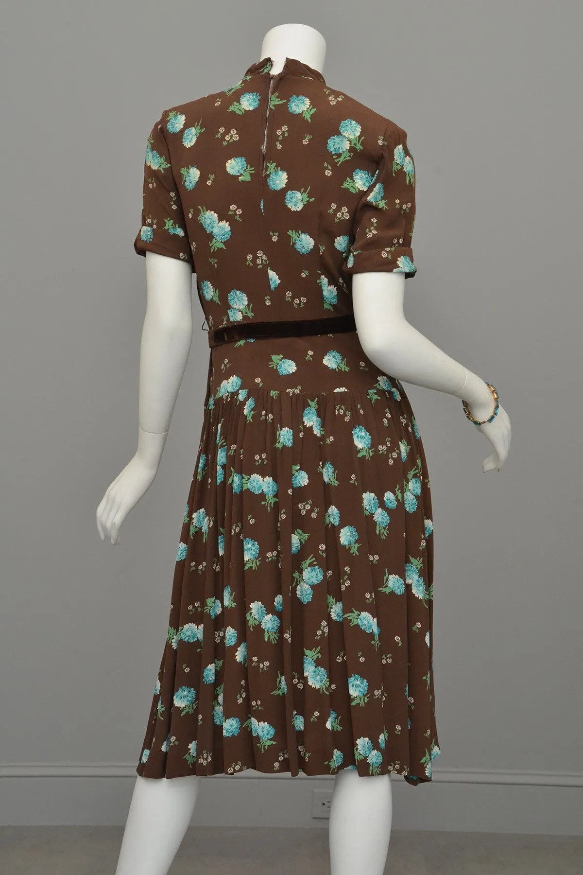 1940s Novelty Print Dress Brown Aqua Floral Print Pleated Dress