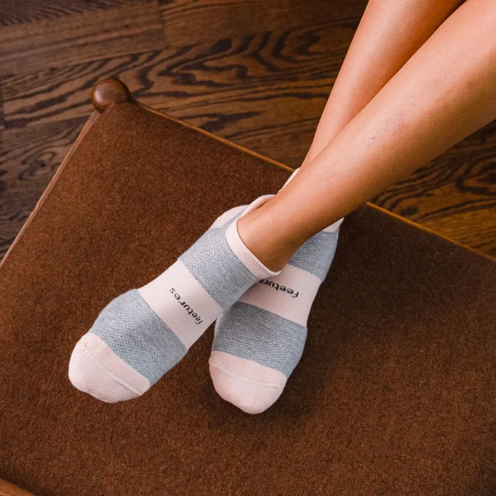 High Performance Ultra Light No Show Tab Socks Pink Blanket