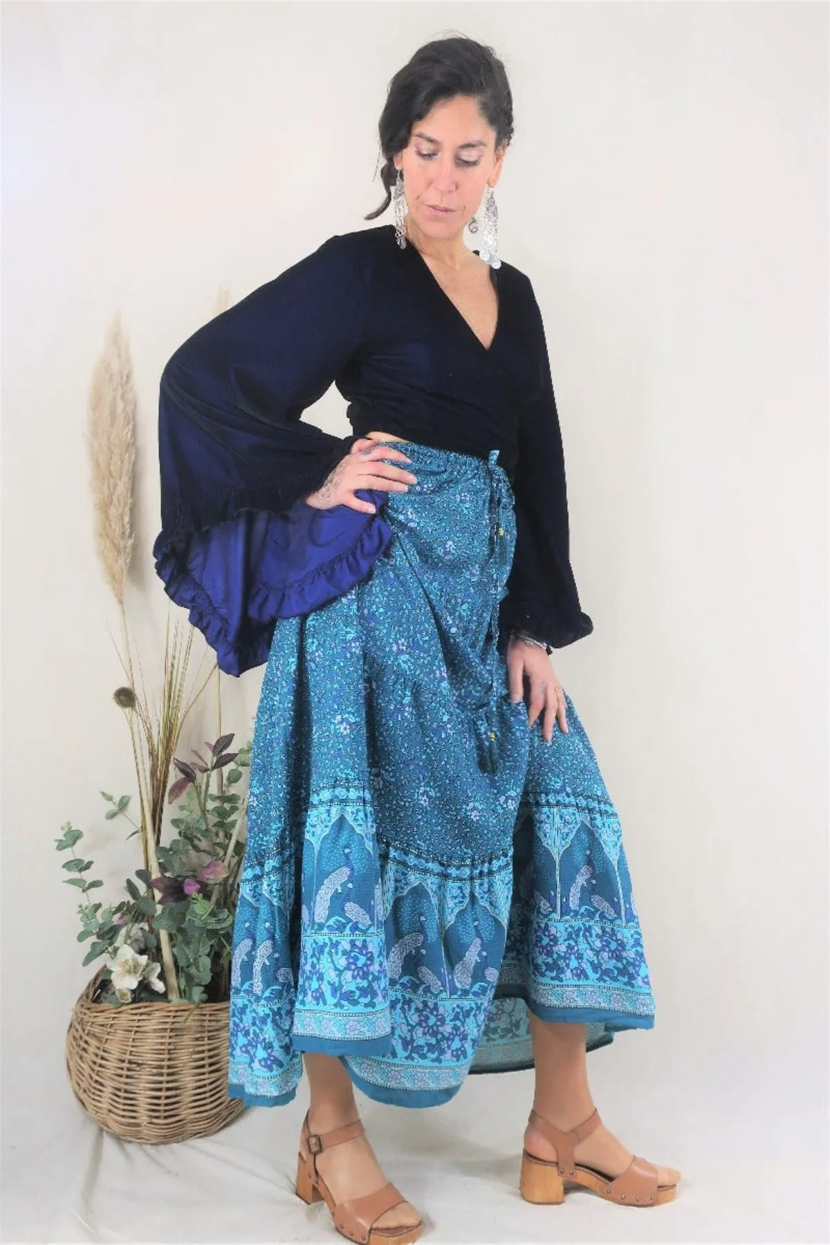 Peacock Prairie Skirt in Ocean & Indigo - Free Size