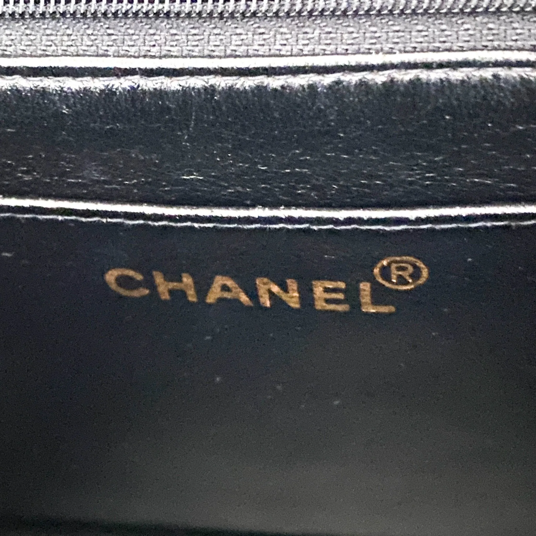 Quilted Matelasse Patent Chain  Bag