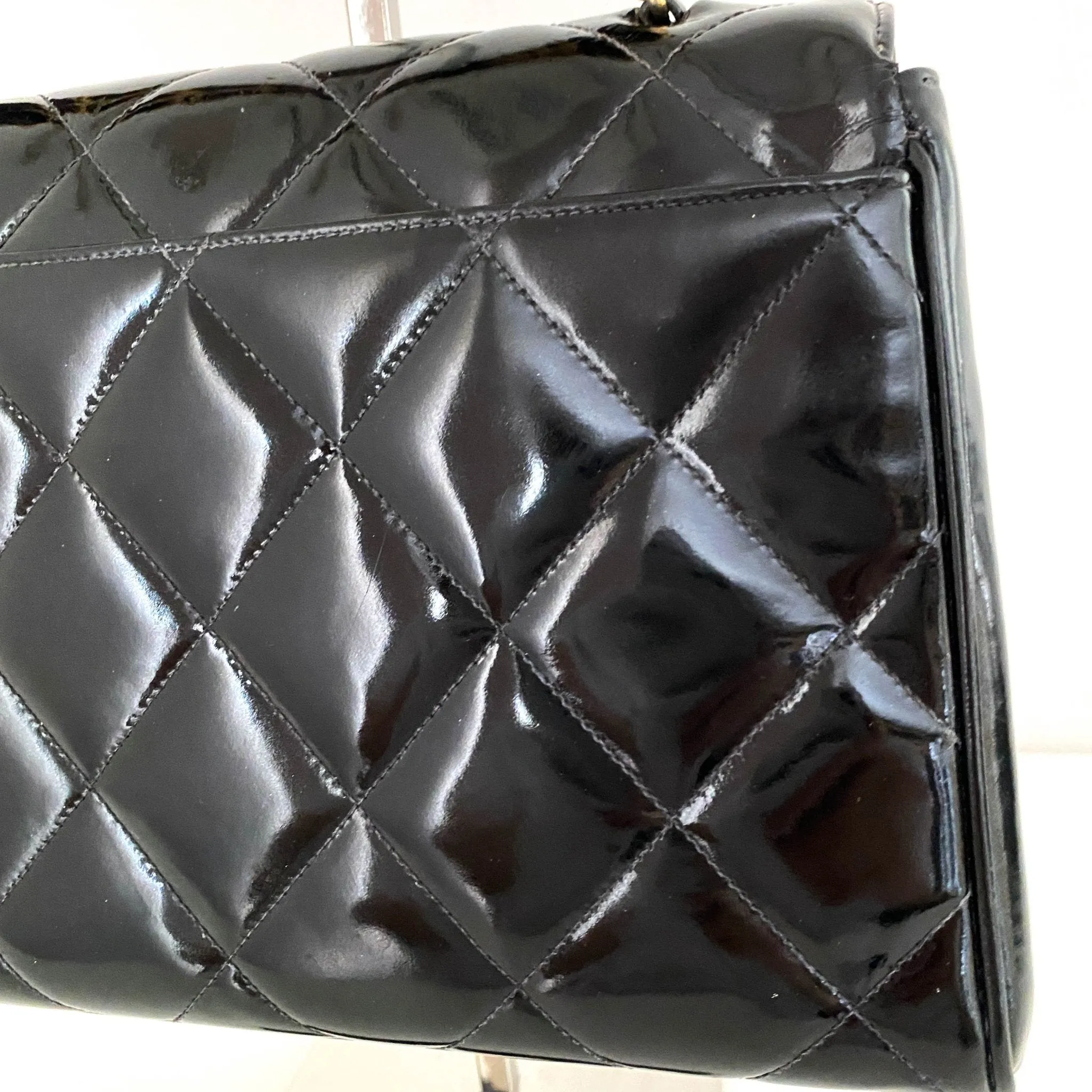 Quilted Matelasse Patent Chain  Bag