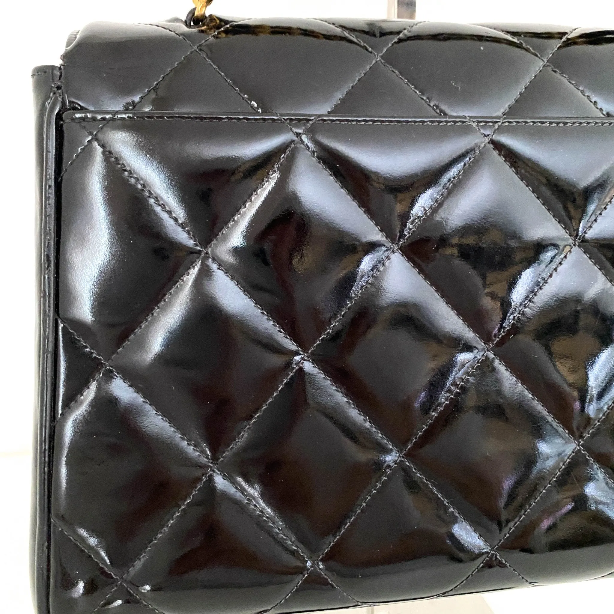 Quilted Matelasse Patent Chain  Bag