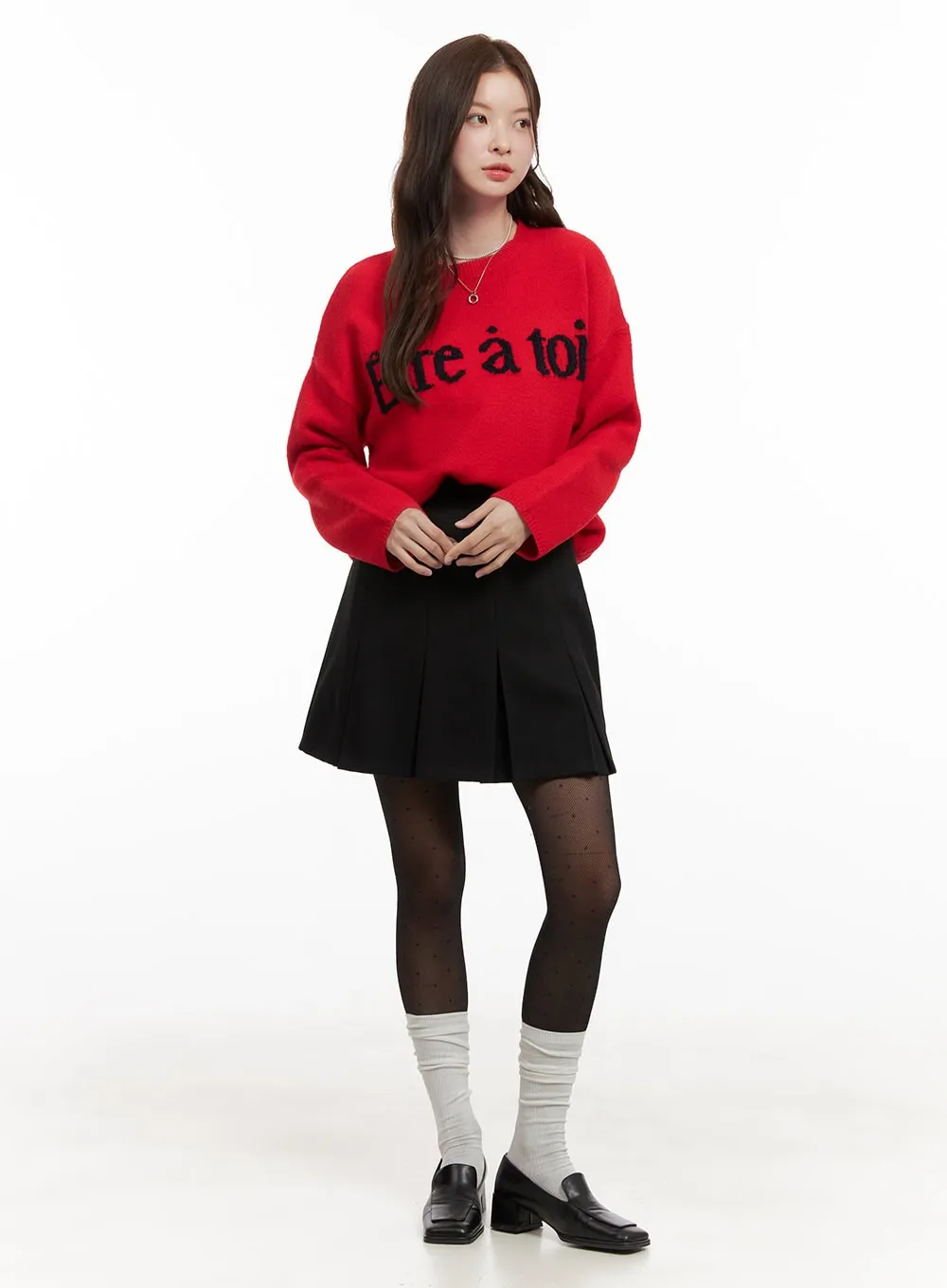 SnugRound Neck Loose Fit Sweater OD403
