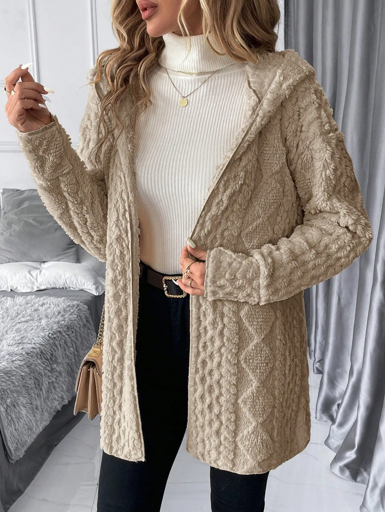 Women Hooded Textured Fleece Jacket, Casual Minimalist Style